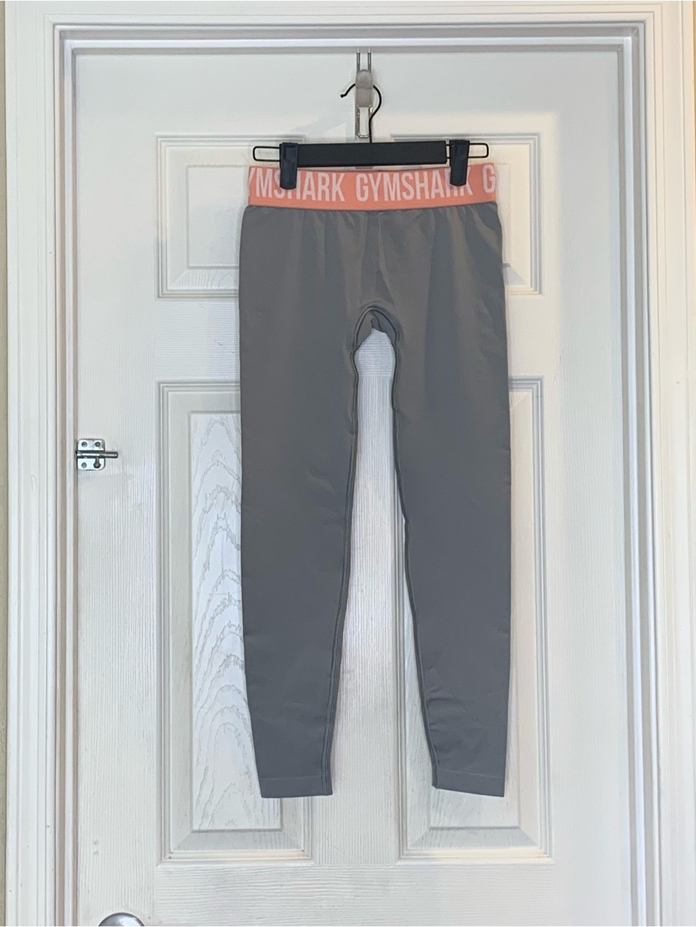 Gymshark Flex Low Rise Leggings Size Small Gray/Peach
